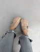 Замшеві сабо, шльопанці, клоги з ремінцем в стилі Birkenstock Meideli Жіночі Бежевий 36 (23,5 см) (d95-10 beige) - зображення 1