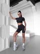 Женский спортивный фитнес комплект двойка с внешними швами, кроп-топ и шорты, Sculpt Armor, (темно-серый), S - изображение 8
