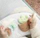 Розвиваючий килимок Ingenuity "Sit Up & Prop. Cozy Prop" (12629) - зображення 9