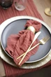 Марлевая салфетка для современной сервировки VTILENE , Pressed rose, 45х45 см - изображение 6