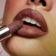 Матова замшева помада PATRICK TA Major Headlines Matte Suede Lipstick, Seductive - теплий бузковий, 4g - зображення 2