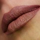 Матова замшева помада PATRICK TA Major Headlines Matte Suede Lipstick, Seductive - теплий бузковий, 4g - зображення 4