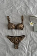 Леопардовий комплект із сатину з чашкою, трусики бразиліани - ness Perfect Female Принтований XS/75C (193LS-32BR-leo) - изображение 5