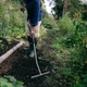 Граблі металеві Fiskars Ergonomic 36 см з ергономічною ручкою 150 см (1077112) - зображення 4