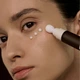 Крем для кожи вокруг глаз с бакучиолом SKIN1004 Madagascar Centella Probio-Cica Bakuchiol Eye Cream 20 ml - изображение 2