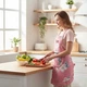 Женский фартук для кухни красивый фартук для кухни в розовом цвете - изображение 1