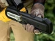 Мини-пилка цепная аккумуляторная DeWALT DCMPS520P1 - изображение 10