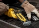 Мини-пилка цепная аккумуляторная DeWALT DCMPS520N - изображение 8