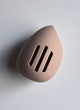 Силиконовый чехол для спонжа бежевый Silicone Makeup Sponge Holder Beige - изображение 3