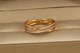Кольцо Xuping Jewelry Линии судьбы р 20 золотистое - изображение 1