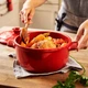 Кастрюля с крышкой Emile Henry Cookware 4 л красный 344540 (08700210) - изображение 4
