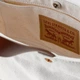 Сумка крос-боді через плече жіноча маленька Levi's 453266088 Молочна (1159857398) - зображення 4