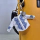 Набір для вишивки нитками на штучній шкірі «Шарм для сумки – Вишиванка. Блакитна гармонія» Wonderland Crafts FLHL-130 - зображення 1