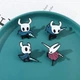 Брошь металлическая Hollow Knight с эмалью, 30mm, шпилька (Тип1) Black-blue - изображение 6
