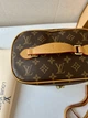 Косметичка в стиле Louis Vuitton канва 24х19х14 коричневая 45566 - изображение 5