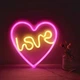 Настольный неоновый светильник "Сердце LOVE" жёлто-розовый на подставке на батарейках/USB 26х28 см - изображение 7