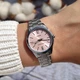 Жіночий годинник Casio LTP-V005D-4B сталевий браслет рожевий циферблат - зображення 3