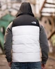 Жилетка чоловіча The North Face біла, тепла демісезонна безрукавка з капюшоном, плащівка, весняна M - зображення 5
