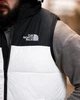 Жилетка чоловіча The North Face біла, тепла демісезонна безрукавка з капюшоном, плащівка, весняна M - зображення 6