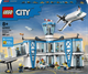 Конструктор LEGO CITY Аеропорт із літаком 887 елементів (60502) - зображення 1