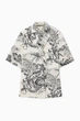 Блейзер жіночий COS botanical-print short-sleeved blazer 1229904001 36 Чорно-Бежевий - изображение 4