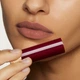 Лимитированная матовая помада Gucci Holiday Rouge À Lèvres Mat Lipstick Limited Edition 128 Amanda Dusk 3.5 г - изображение 7