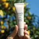 Пробуджуюча есенція для шкіри навколо очей Shiseido Waso Yuzu-C Eye Awakening Essence 20 мл без коробки - зображення 5