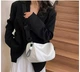 Женская сумка через плечо Fashion (белая) стильная кроссбоди сумка с широким ремнем - изображение 3