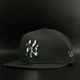 Чорна кепка з прямим дашком New Era 9FIFTY MLB New York Yankees M/L 60424776 - зображення 2