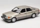 Модель автомобіля Mercedes-Benz 500E (W124) Limousine Smoke Silver, Scale 1:18 - зображення 2