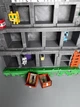 Підставка-Органайзер Для Зберігання Колекції Фігурок Kinder Joy Minecraft Кіндер Джой - зображення 2