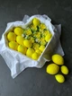 Зефірні квіти та лимони в подарунковій коробці серце 23 см honeycake - зображення 3