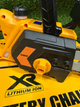 Професійна акумуляторна пила DeWalt DCM575N (48V, 6Ah) Безщіткова пилка АКБ з автозмащенням ланцюга та шиною 40см Девольт - изображение 7