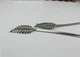 Еластичний металевий пояс-пружина з вузькою пряжкою Листочки 70 см сріблястий - зображення 5