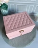 Шкатулка для украшений на замке 23x17x13,5 см Розовая - Уценка - изображение 3
