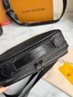 Сумка мессенджер Louis Vuitton S Lock черная(029) - изображение 6
