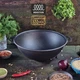 Казан чавунний Maysternya 8 л WOK діаметр 34 см чорний (690187) - зображення 7