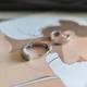 Серебряные серьги с фианитами (2208365) - изображение 5