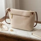 Женская кожаная сумка Vintage белая 26x18x6,5 см трапециевидная через плечо 60812 - изображение 3