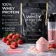 Сироватковий протеїн Powerful Progress 100% Whey Protein 1 кг полуниця — концентрат та ізолят білка для спорту - зображення 1