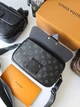 Сумка через плече месенджер Louis Vuitton S Lock чорна (067) - зображення 8