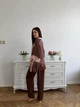 Жіночий шовковий комплект трійка, короткий халат з рукавом 3/4, бежева майка з мережевним декольте і штани JULIA ULICH Шоколадний M - зображення 2