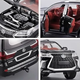 Моделька машини Lexus LX570 в маштабі 1:24, має звукові та світлові ефекти і рухомі деталі - зображення 6