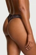 Комплект белья: бюстгальтер push-up и трусики стринг Victoria's Secret 75A/S Черный (144641) - изображение 2