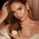 Пудровий хайлайтер Charlotte Tilbury Hollywood Glow Glide Face Architect Highlighter (Champagne Glow) - изображение 3