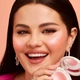 Рум'яна Rare Beauty by Selena Gomes Soft Pinch Luminous Powder Blush - Cheer 2.8 грам - зображення 3