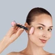 Роллер-массажер для лица и тела с розовым кварцем GESKE SmartAppGuided Rose Quartz Face & Body Roller 5в1 черный - изображение 2