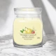 Ароматическая свеча Iced Berry Lemonade Medium Yankee Candle - изображение 2