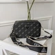 Женская сумка Guess 4G темно-серая кроссбоди с ремнем через плечо - изображение 7