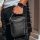 Мужская кожаная сумка через плечо Tiding Bag M38-10131A 18×21×7 черная — компактный мессенджер для документов и телефона - изображение 5